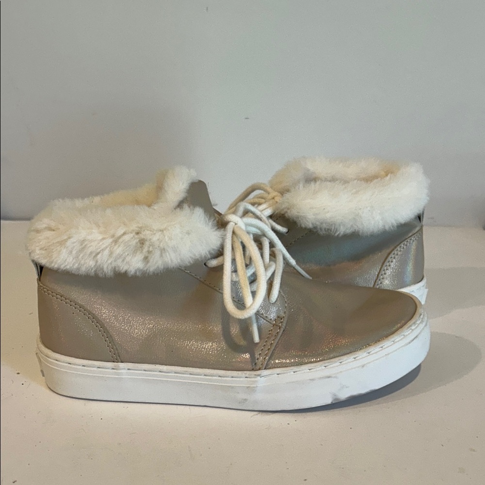 Kids Faux Fur Lined Metallic Sneakers